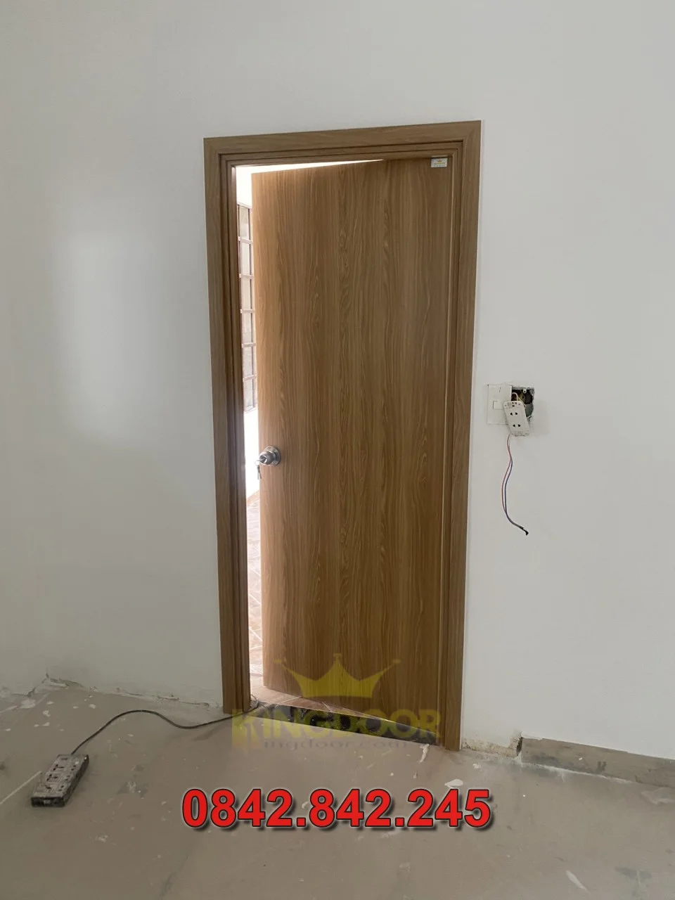 Giá cửa nhựa Composite tại Buôn Mê Thuột