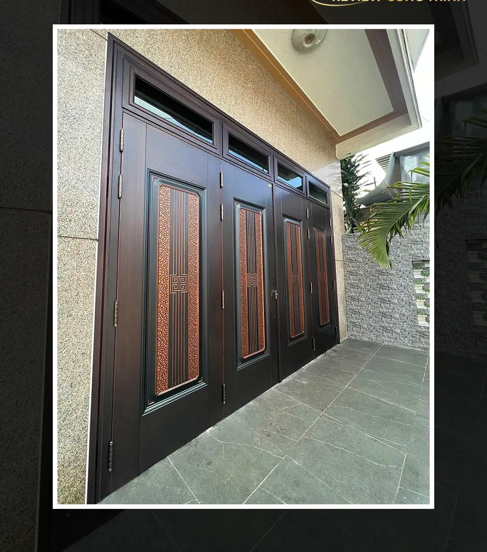 Giá cửa thép vân gỗ Classic 5D mới nhất