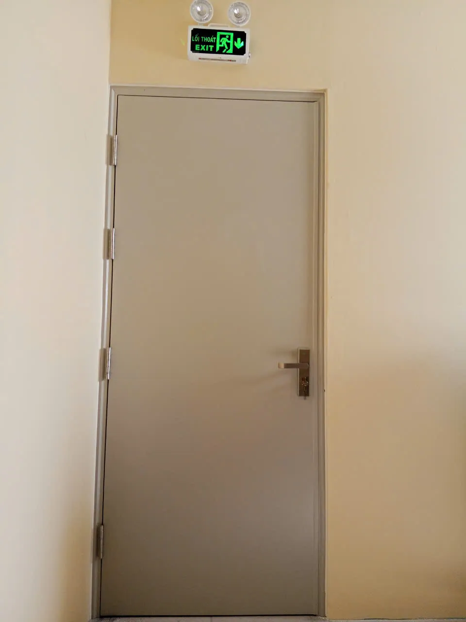 Giá cửa thép chống cháy có kiểm định tại Buôn Mê Thuột