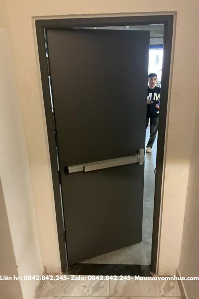 Giá cửa thép chống cháy tại Long Xuyên, An Giang